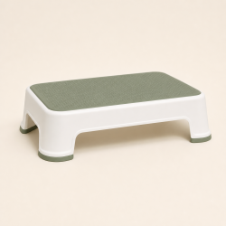 Low-Rise Non-Slip Bath Step